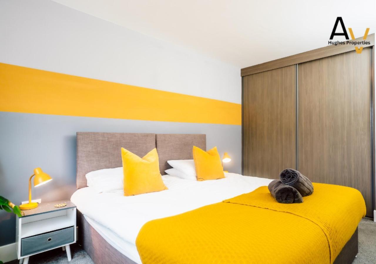 Business-Ready Apartment - Central Location, Free Wi-Fi, Parking By Av Hughes Properties Milton Keynes Buitenkant foto